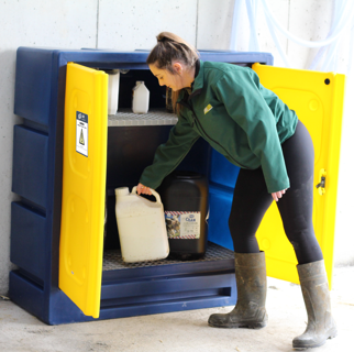 JFC SC-01 Large Free-Standing Chemical Storage Cabinet - 700L